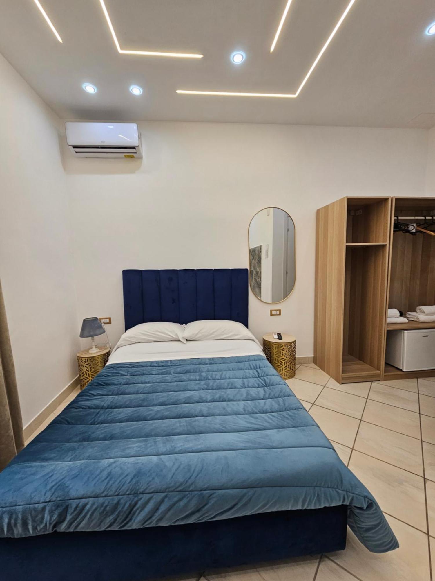 B&B Napoli Centrale Room&Jacuzzi Dış mekan fotoğraf