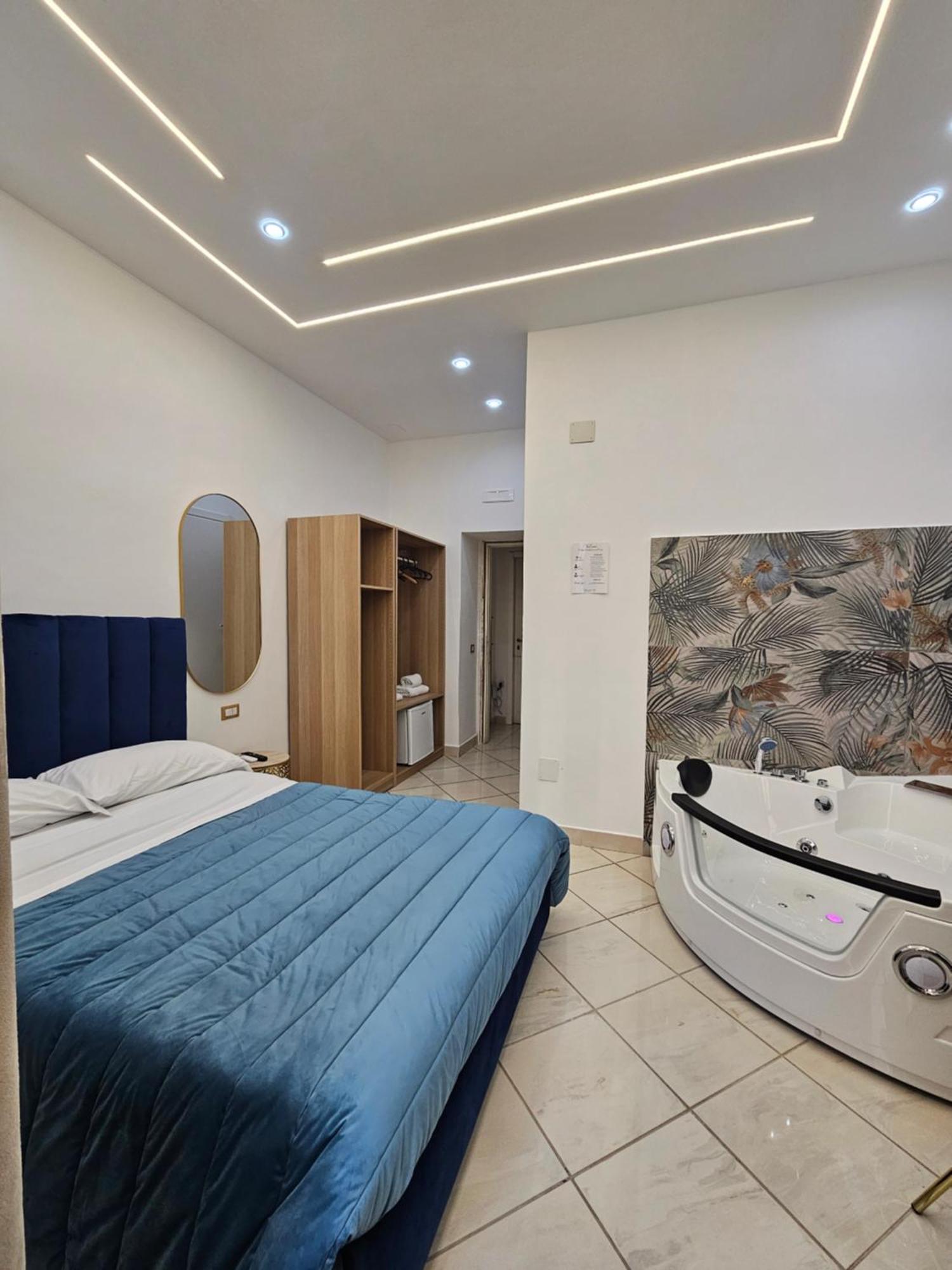 B&B Napoli Centrale Room&Jacuzzi Dış mekan fotoğraf