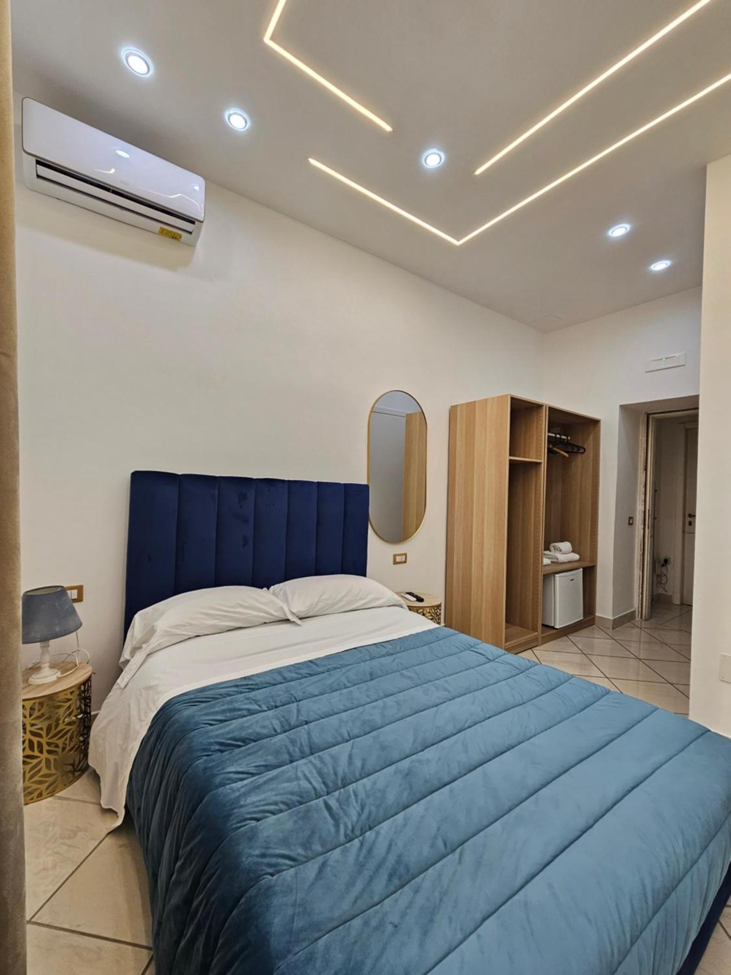 B&B Napoli Centrale Room&Jacuzzi Dış mekan fotoğraf